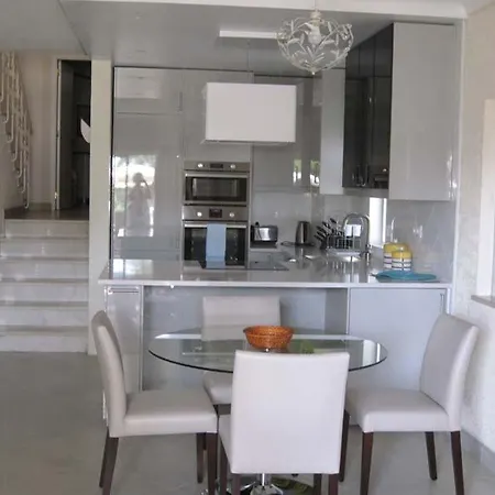 Sleeps 4 With Air Con And Wifi Apartmán Vale do Lobo