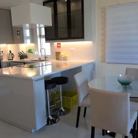 Sleeps 4 With Air Con And Wifi Vale do Lobo