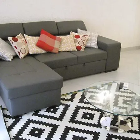 Sleeps 4 With Air Con And Wifi Vale do Lobo
