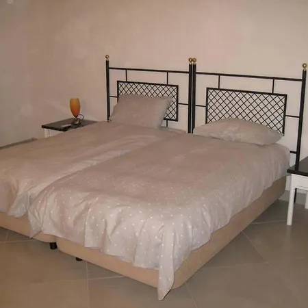Sleeps 4 With Air Con And Wifi Apartmán *